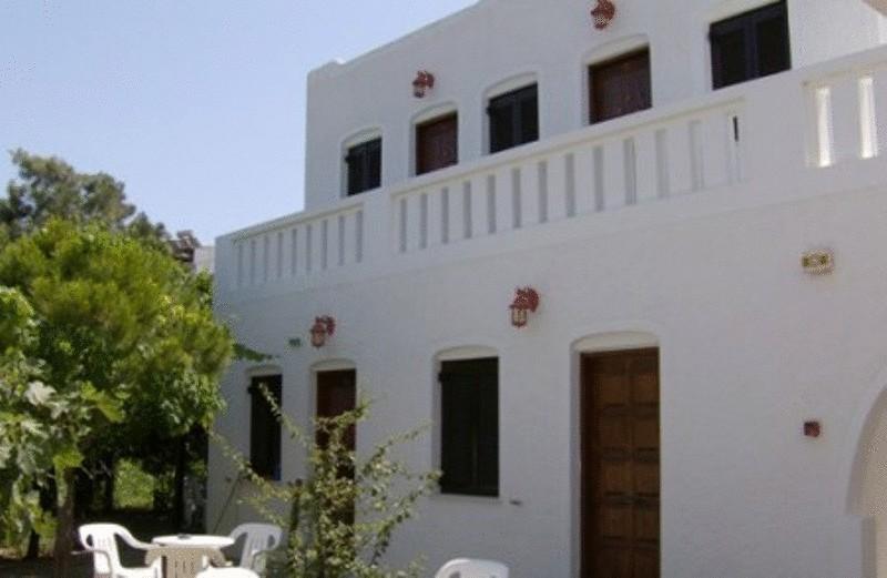 Albatross Hotel Livadi  Exterior photo